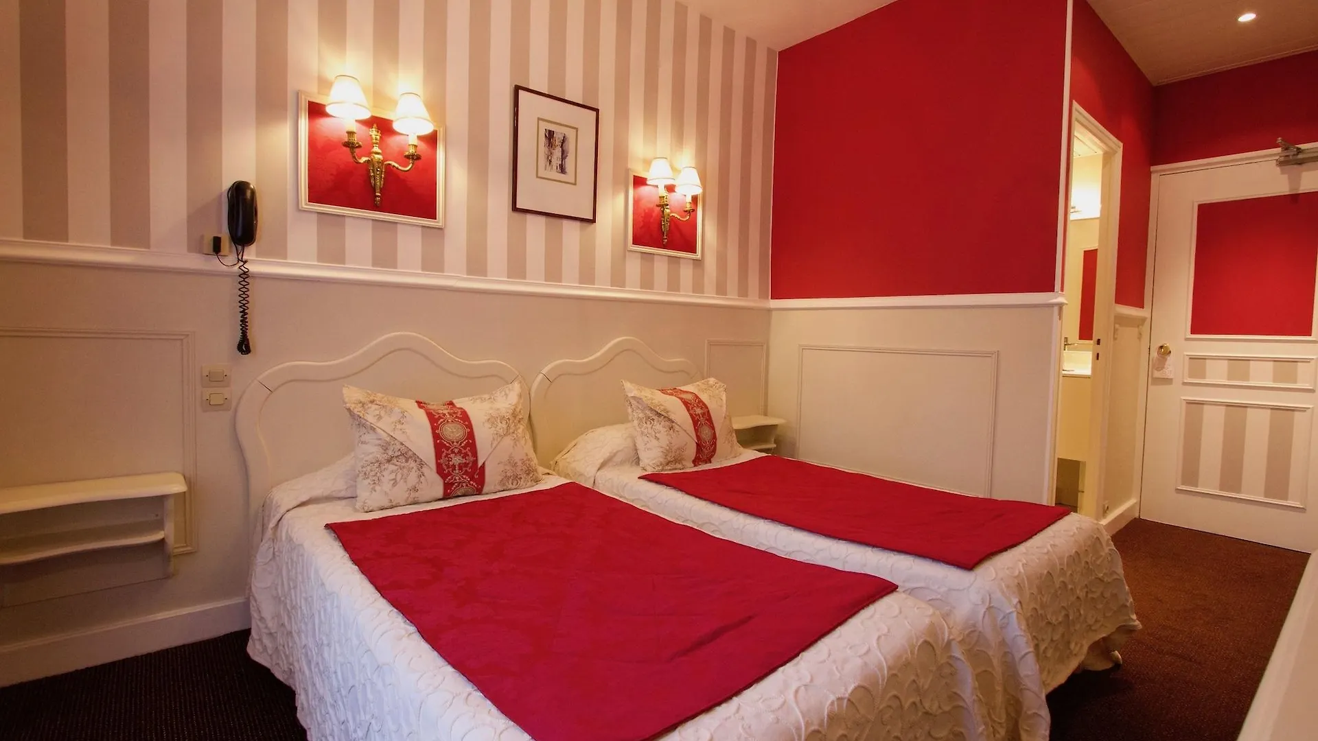 **  Hotel Chopin Paris France