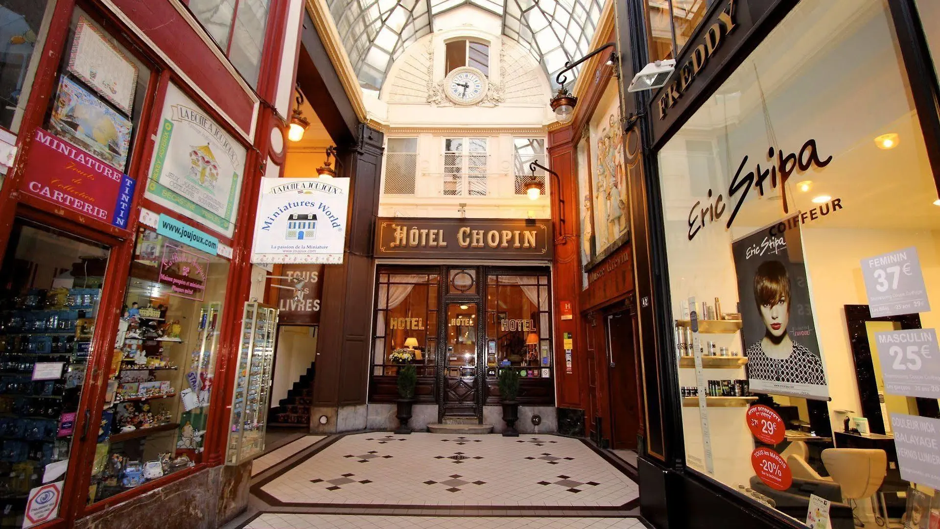 **  Hotel Chopin Paris France